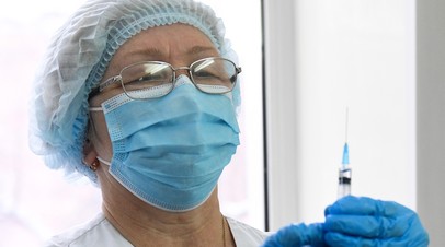 Росздравнадзор: число нежелательных реакций после вакцинации от COVID-19 составляет 0,018%