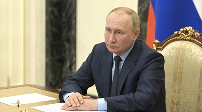 Путин призвал начать производство конкурентоспособных двигателей для гражданской авиации