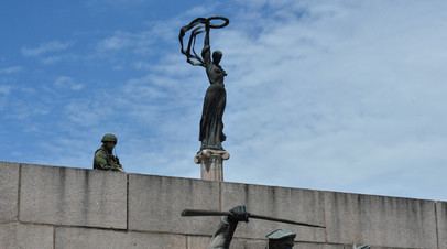 РИА Новости: в Херсоне прозвучало четыре взрыва