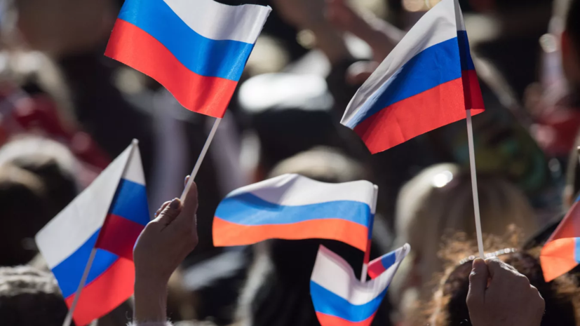 Российские боксёры будут выступать на международных турнирах под флагом страны