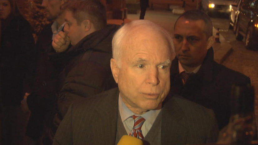Джон Маккейн потребовал от России не вмешиваться в происходящее на Украине