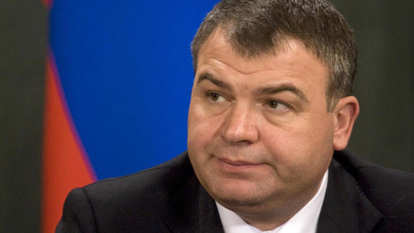 Анатолий Сердюков объяснил помощь военных своему зятю «служебной необходимостью»