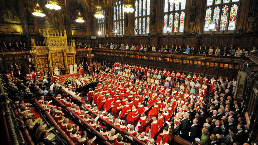Члены парламента Великобритании признались в чрезмерном употреблении алкоголя и нездоровой пищи