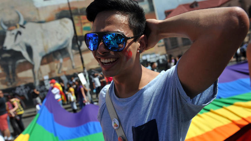 Парламент Коста-Рики случайно легализовал однополые браки