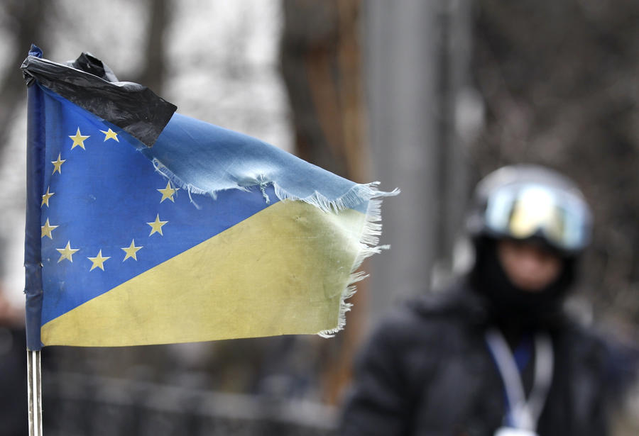 Французские СМИ: Ради европейской мечты украинцам придется проглотить горькую пилюлю