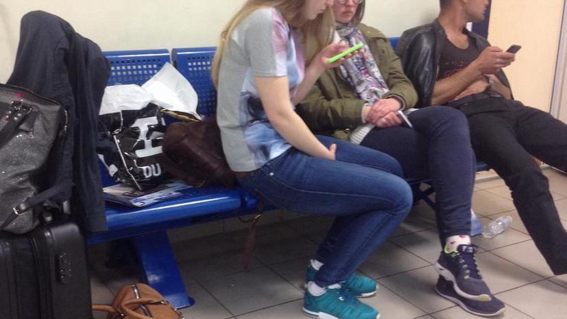 Группа россиян осталась в аэропорту Одессы из-за отказа властей пустить их в страну