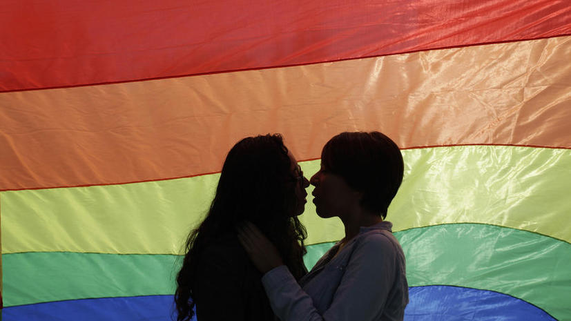 Американские бизнесмены считают, что запрет на однополые браки тормозит рост экономики США