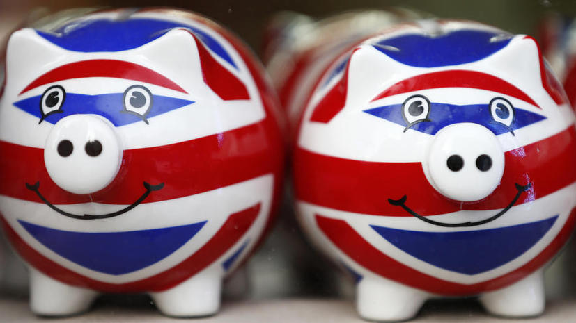 Британские банки могут заморозить счета живущих в королевстве богатых россиян