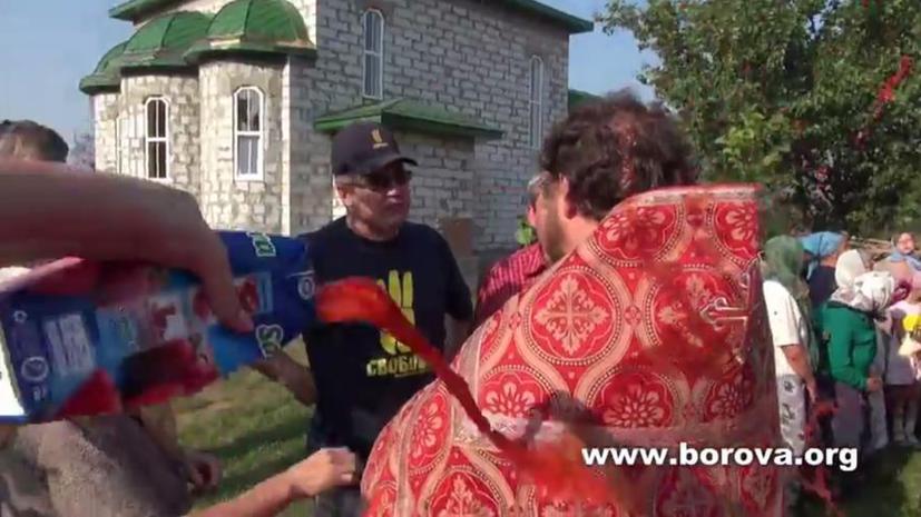 Экстремисты Радикальной партии Ляшко устроили погром в православном храме под Киевом