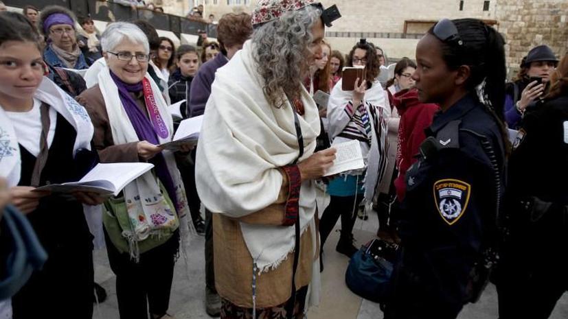 Женщин-паломниц задержали за молитвы у Стены плача в Иерусалиме