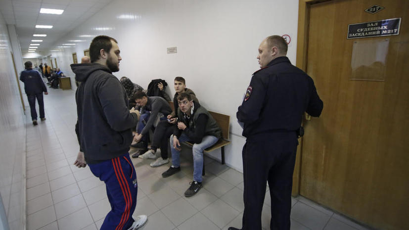 МВД: мирную акцию протеста и беспорядки в Бирюлёво организовали разные люди
