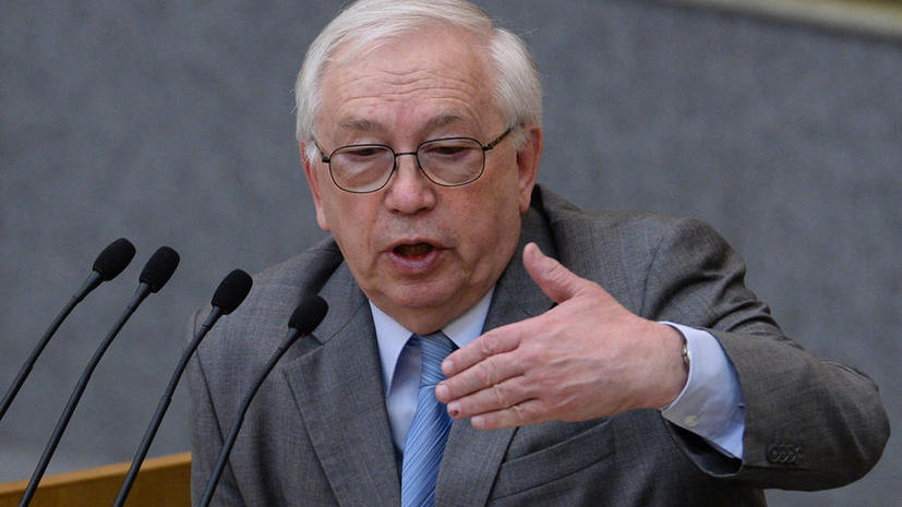Владимир Лукин: США не могут требовать от России ареста Сноудена
