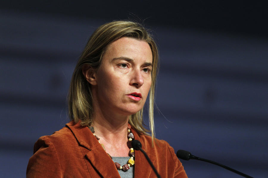 Федерика Могерини: ЕС не желает вооружать Украину