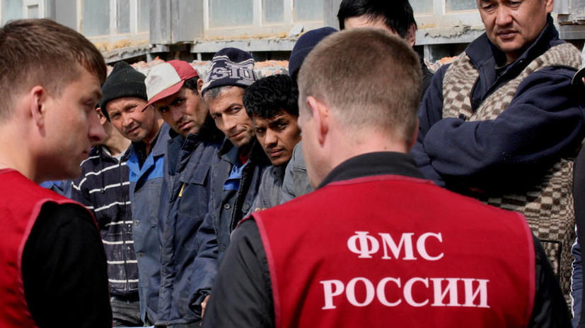Гастарбайтерам предложат заплатить за въезд в Россию