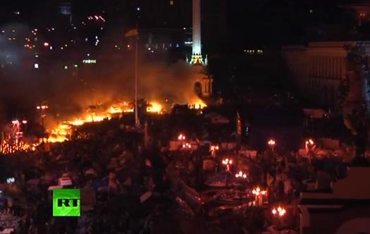 Власти Киева просят коммерческие структуры города объявить 19 февраля выходным днём