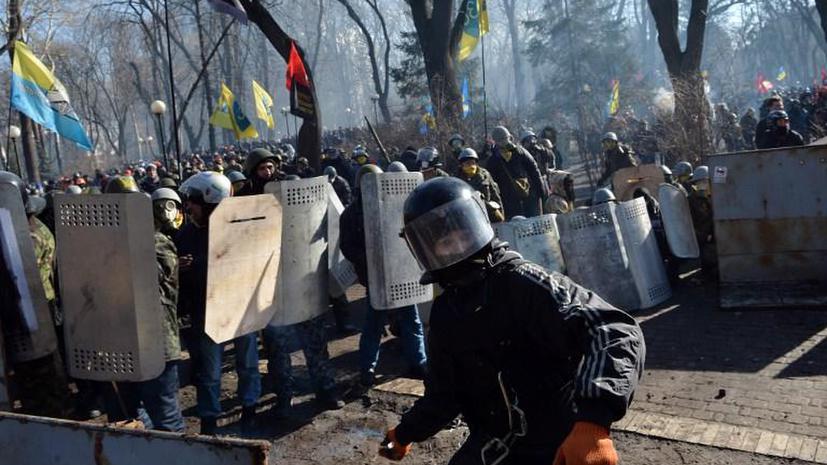 Эксперты: Деньги, выделенные Канадой Украине, пойдут на финансирование вооружённых формирований