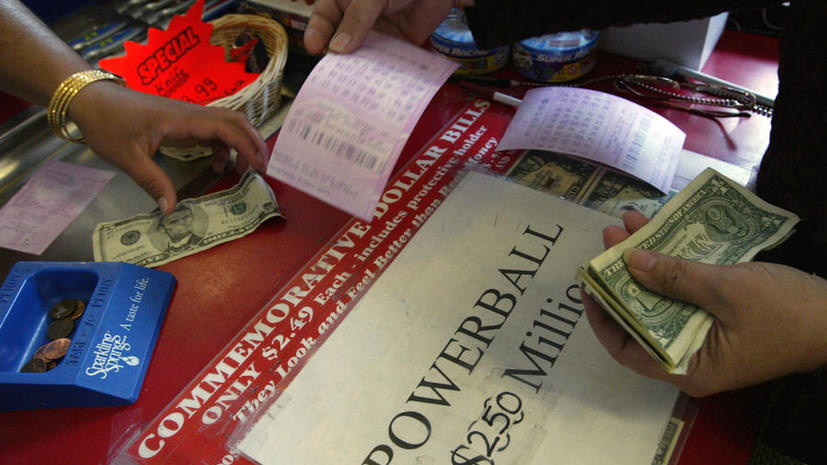 Суд США обязал мужчину, выигравшего в лотерею, выплатить алименты
