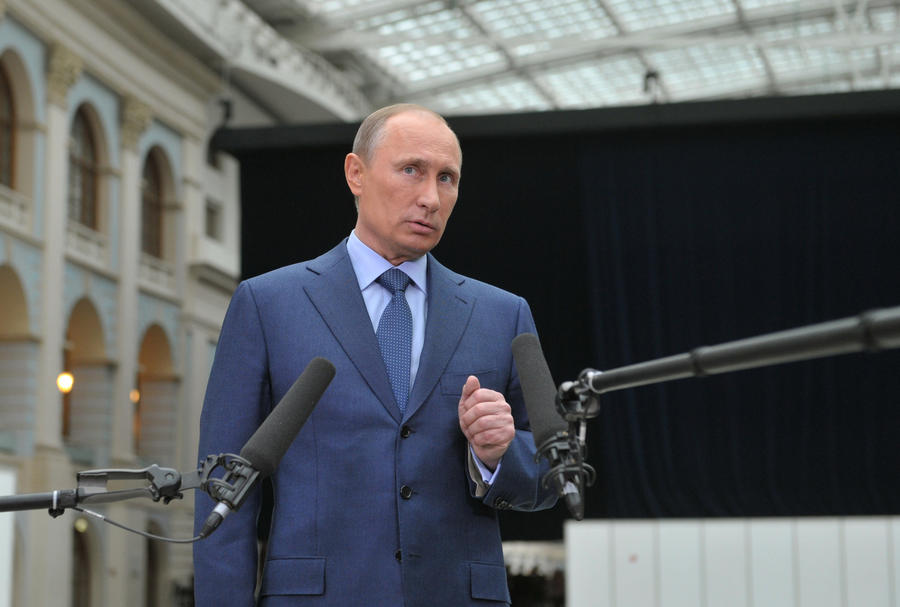 Владимир Путин сегодня проведёт «прямую линию»: его ждут вопросы про Крым, Украину и детские пособия