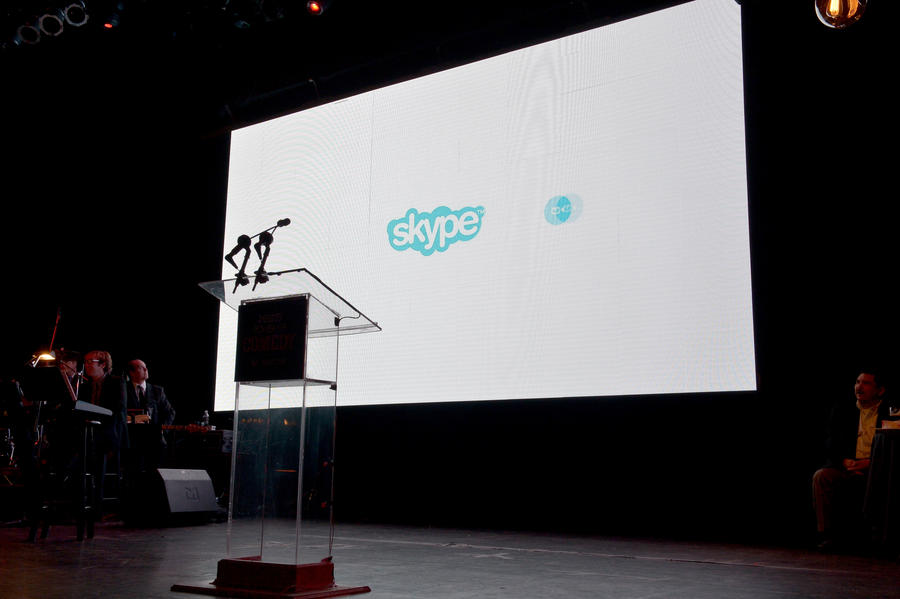 В Skype встроят голосовой онлайн-переводчик