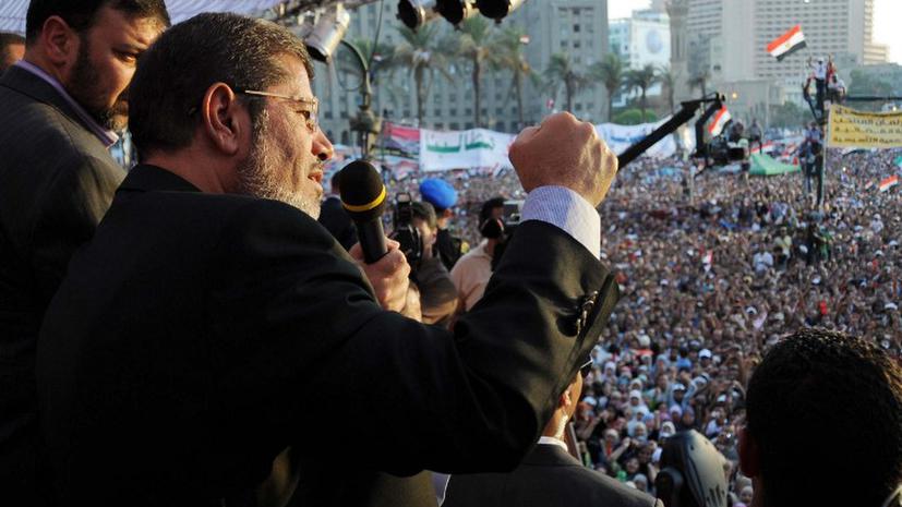 Новый фараон Египта: Мохаммед Мурси запретил судам оспаривать его решения