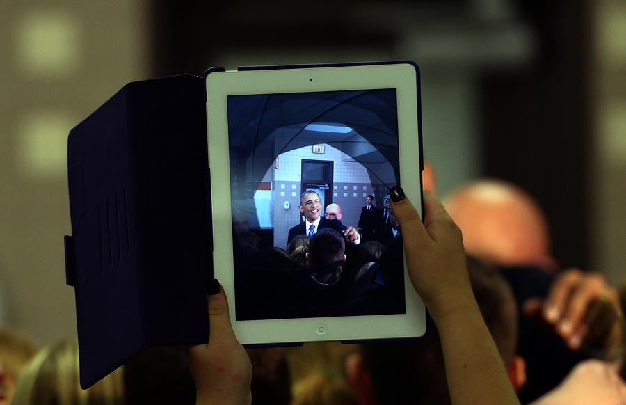 Обама наложил вето на запрет импортировать в США старые модели iPhone и iPad