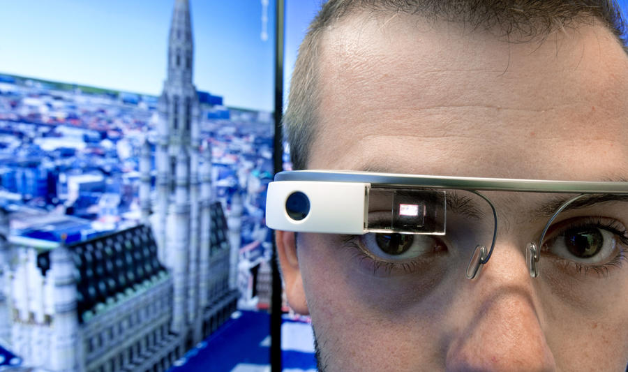 В США кафе и бары отказываются обслуживать клиентов, носящих Google glass