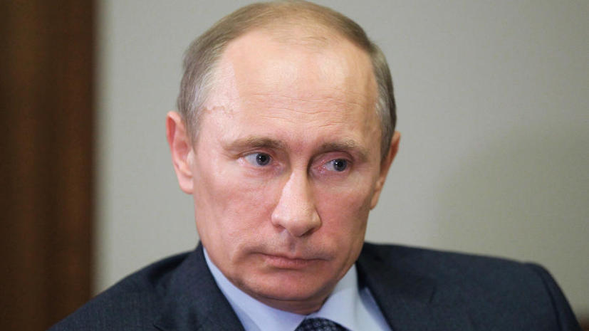 Путин поддержал идею въезда в РФ для граждан СНГ только по загранпаспортам
