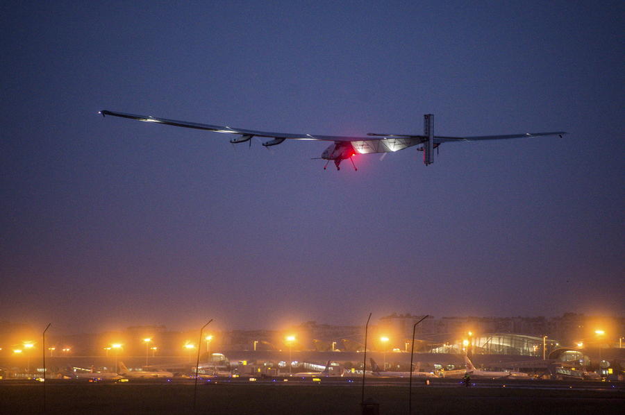 Без капли топлива: самолёт на солнечных батареях Solar Impulse 2 начал труднейший этап кругосветки