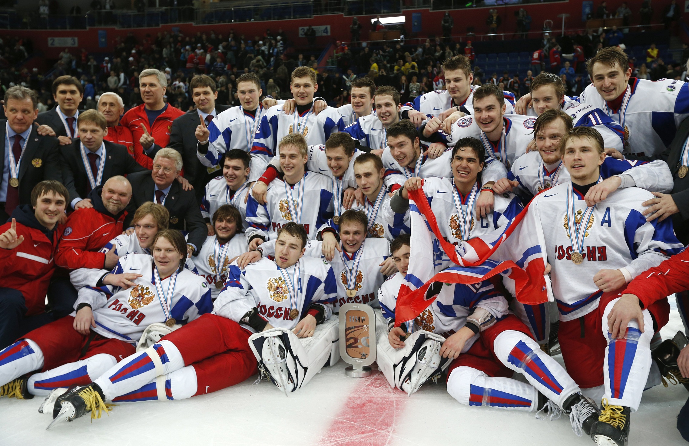 Россияне завоевали бронзовые медали молодежного Чемпионата Мира по хоккею