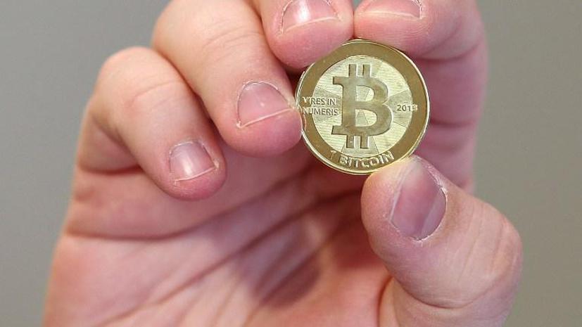 Китайский Народный банк обрушил курс биткоина на $300