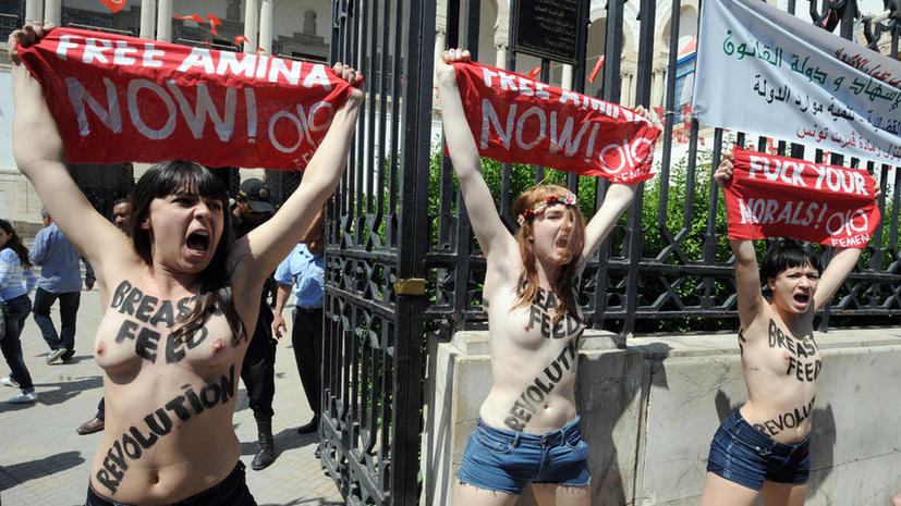 Активисток FEMEN в Тунисе приговорили к четырём месяцам тюрьмы