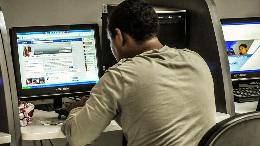Facebook тайно манипулировал эмоциями людей в рамках психологического эксперимента
