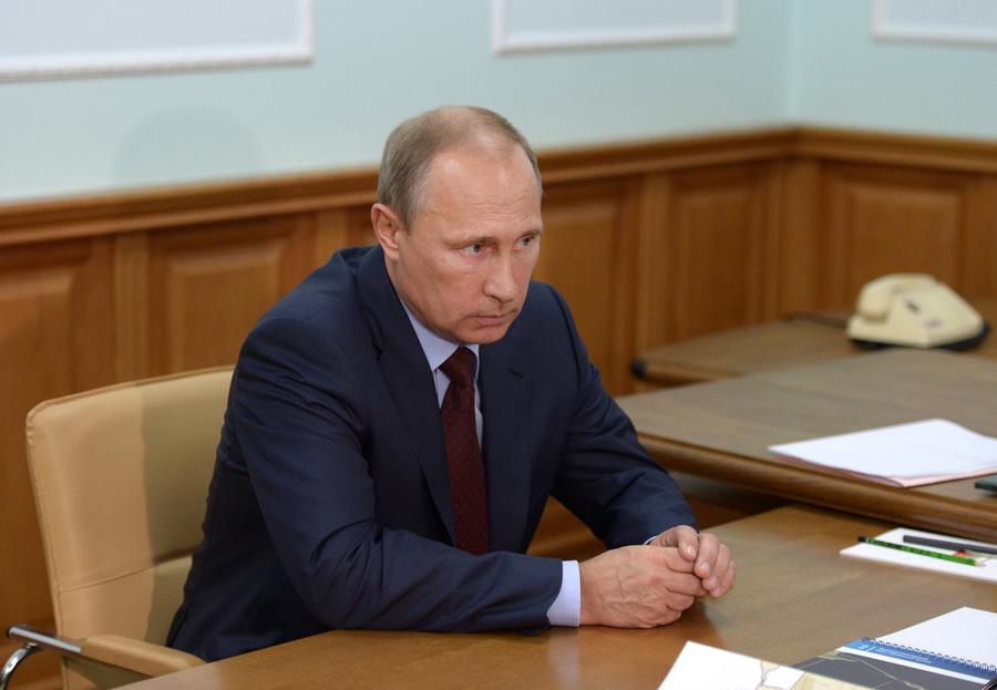 Владимир Путин упразднил Министерство регионального развития РФ и два ведомства
