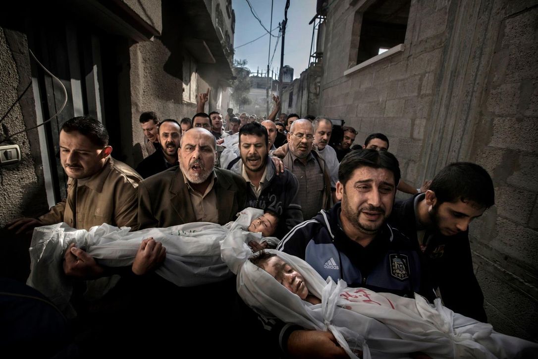 Кадры погибших детей из Сектора Газа принесли фотографу победу на World Press Photo