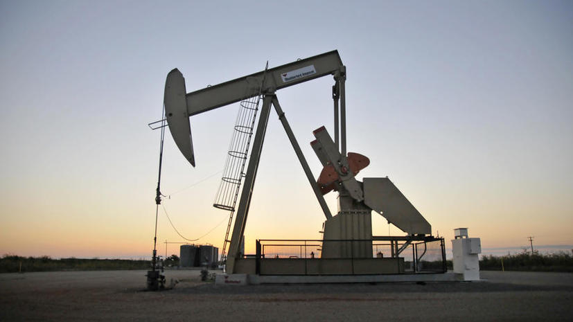 Американские нефтяные компании не спешат тратить резервы в надежде на рост цен