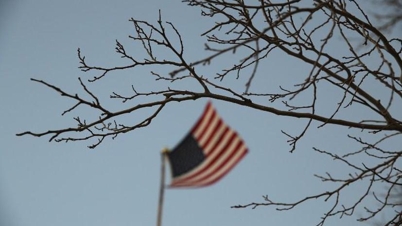 В США ученика отстранили от занятий за объятия с преподавателем