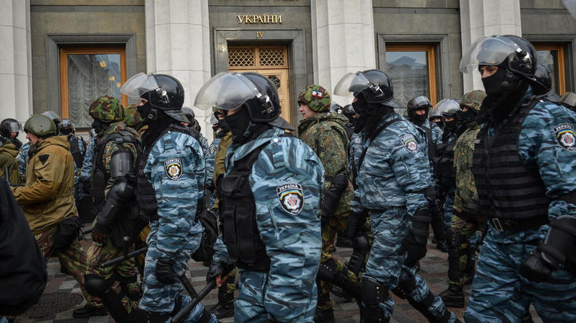 МВД Украины заявило о возможном штурме мэрии Киева