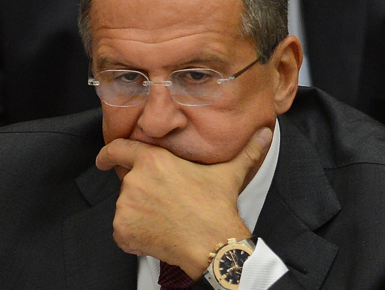 Лавров: Россия не оставит без внимания принятие Европарламентом "закона Магнитского"