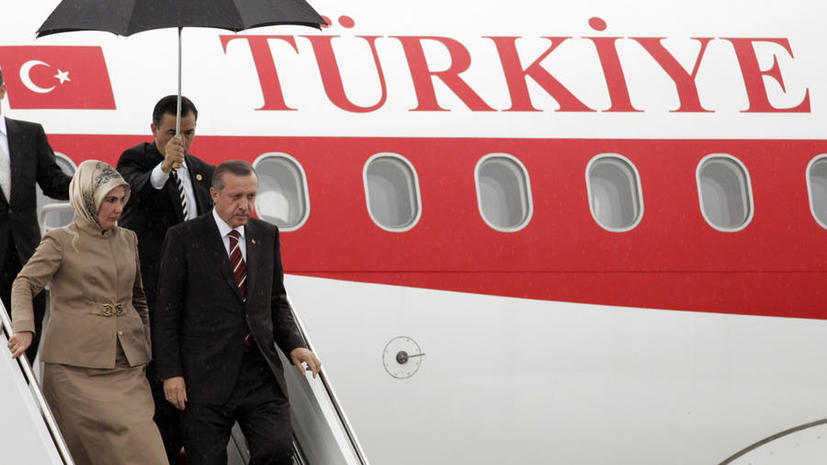 Первая леди гарема: кто такая Эмине Эрдоган и почему её тянет обратно в Османскую империю