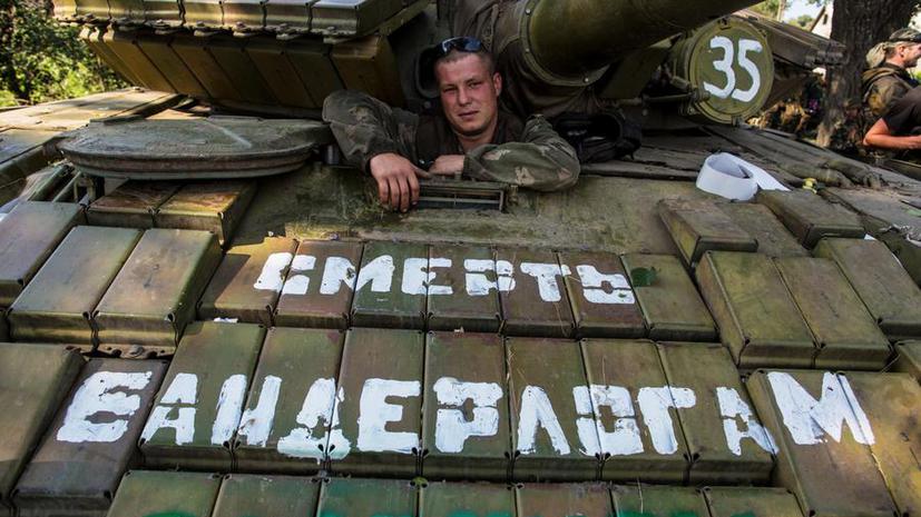 Опрос: большинство россиян считают события на Украине гражданской войной