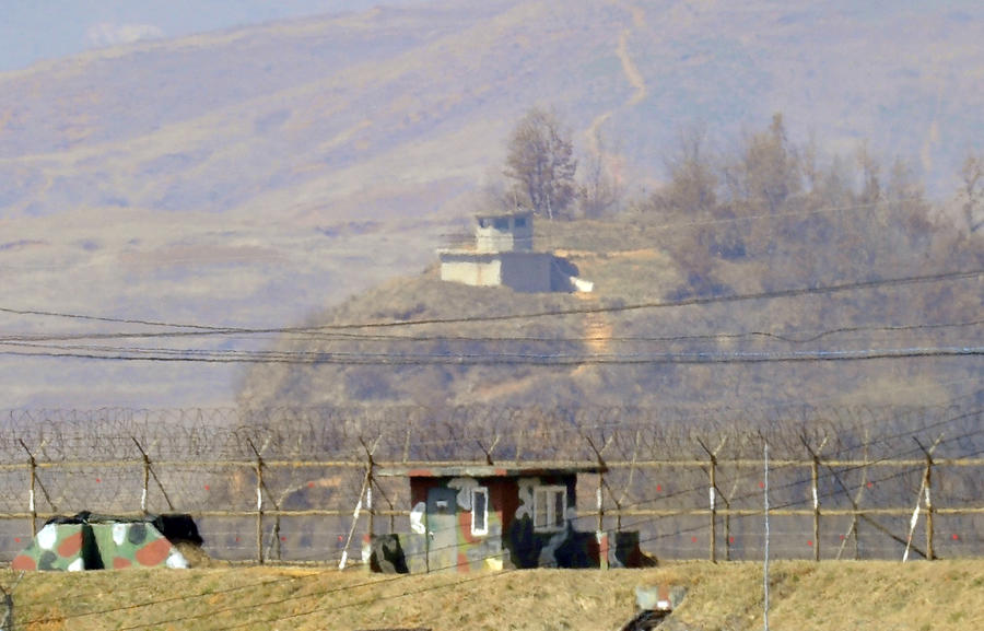 Северная Корея готова запустить новую баллистическую ракету