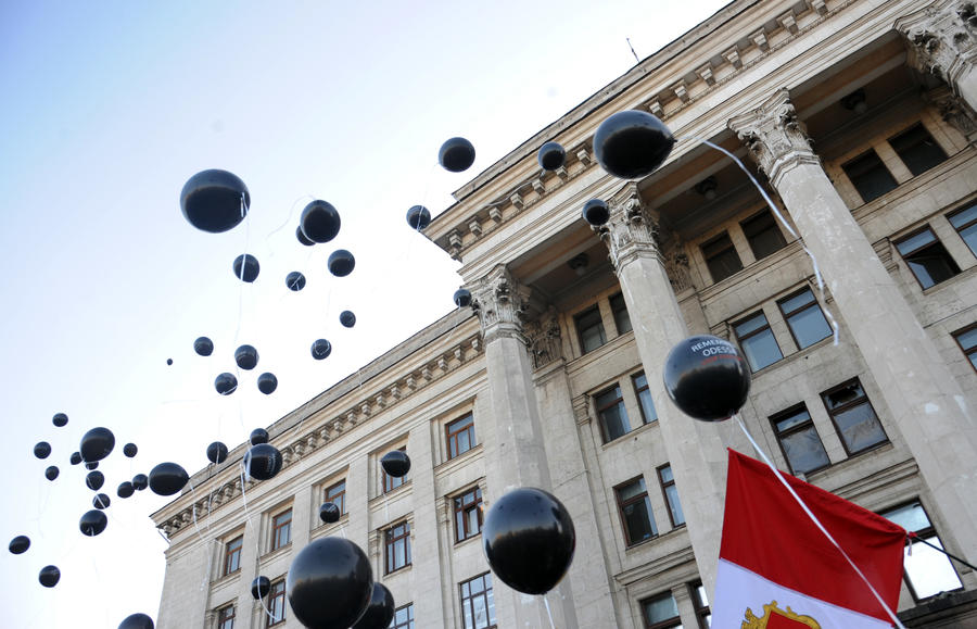 В Одессе протестовали против действующих властей и вспоминали жертв 2 мая