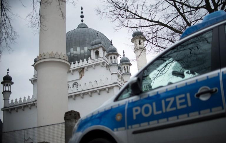 В Германии исламисты избили журналистов центрального телеканала