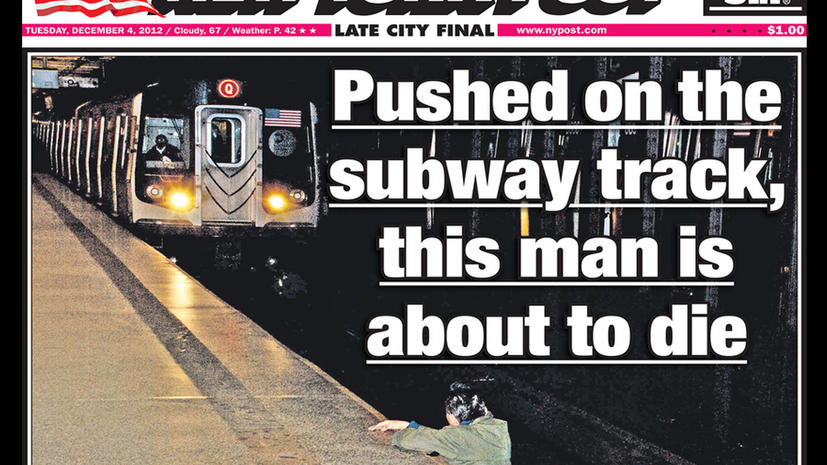 ЧП в метро Нью-Йорка: душевнобольной столкнул пассажира прямо под колеса поезда
