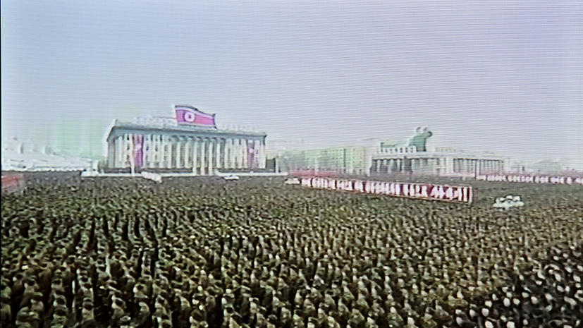 Жители Северной Кореи отметили запуск ракеты массовым митингом