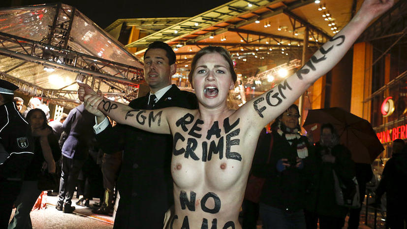 Femen показали грудь на Берлинском кинофестивале