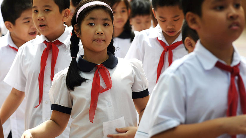 Власти Вьетнама простили школьницу за издевательство над Хо Ши Мином в Facebook