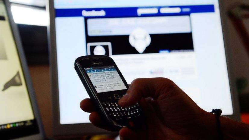 Facebook будет следить за перемещением пользователей
