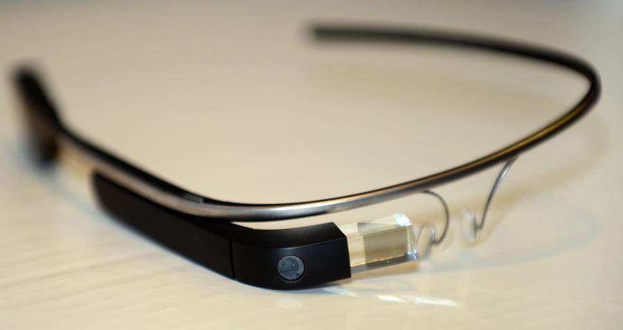 Google Glass — не помеха вождению