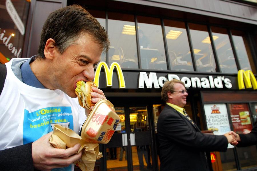 McDonald's не выдержал конкуренции с греческой шаурмой